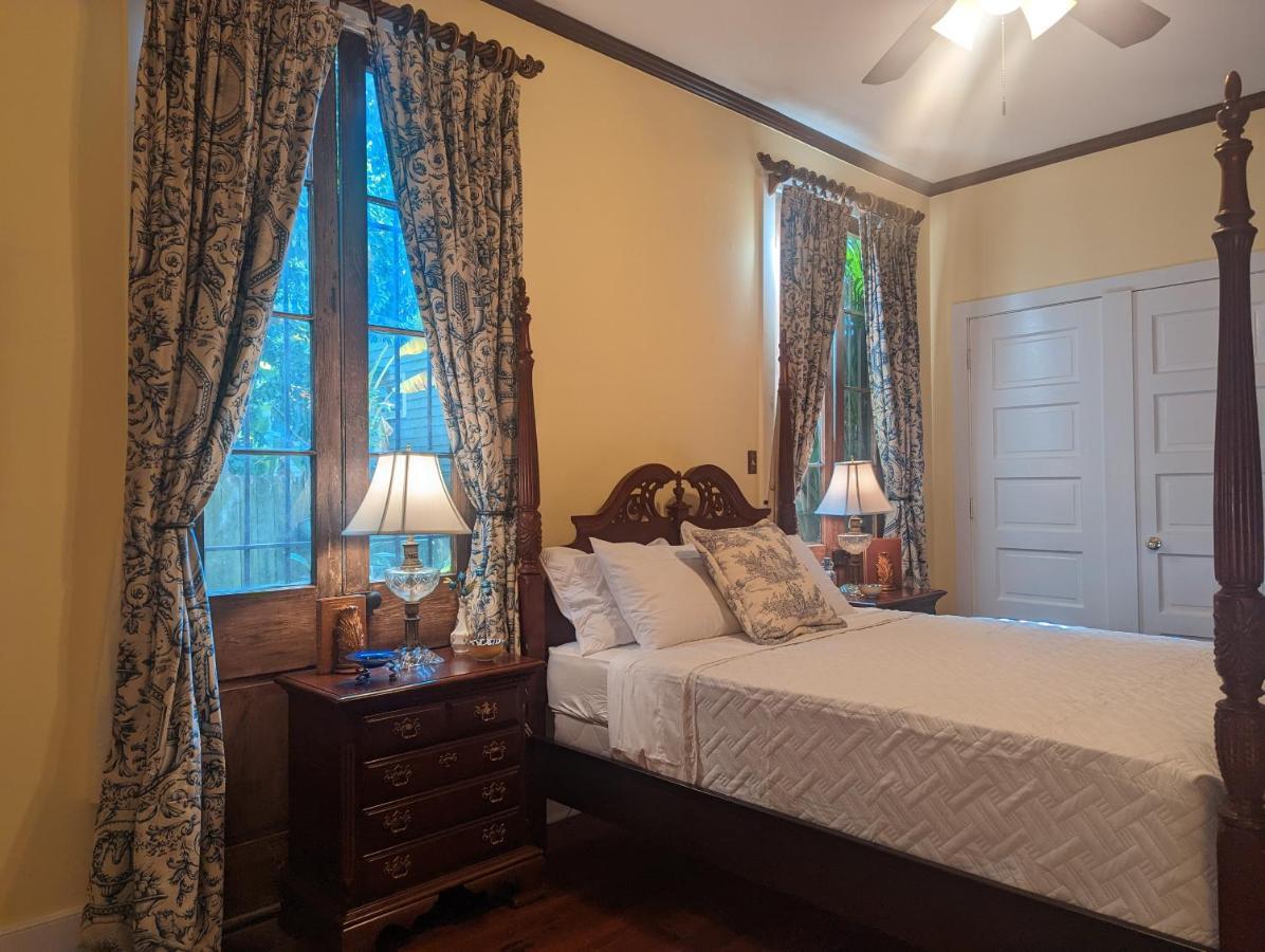 Villas De Frenchmen ニューオーリンズ エクステリア 写真