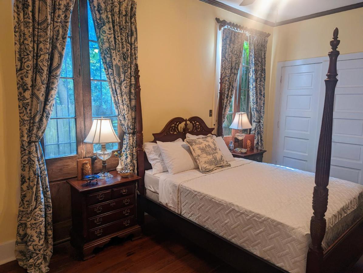 Villas De Frenchmen ニューオーリンズ エクステリア 写真