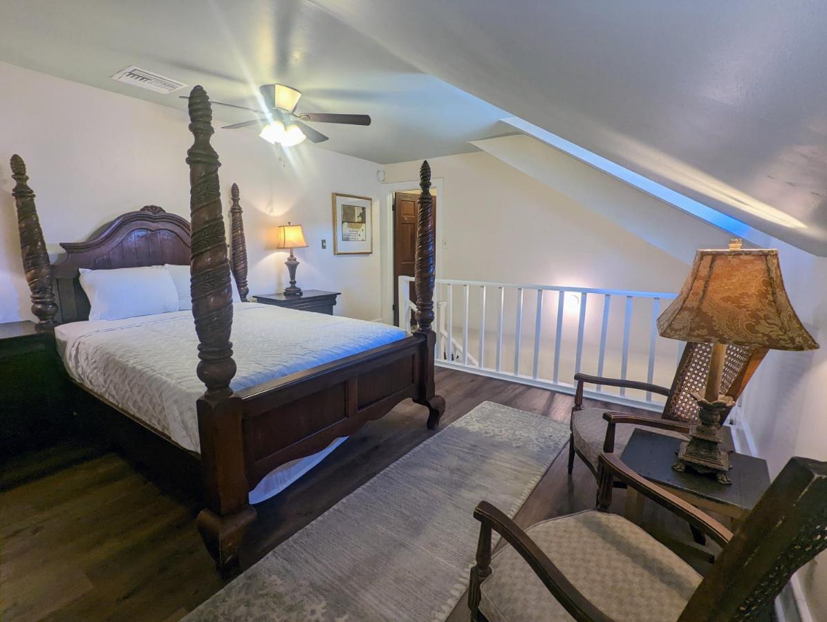 Villas De Frenchmen ニューオーリンズ エクステリア 写真