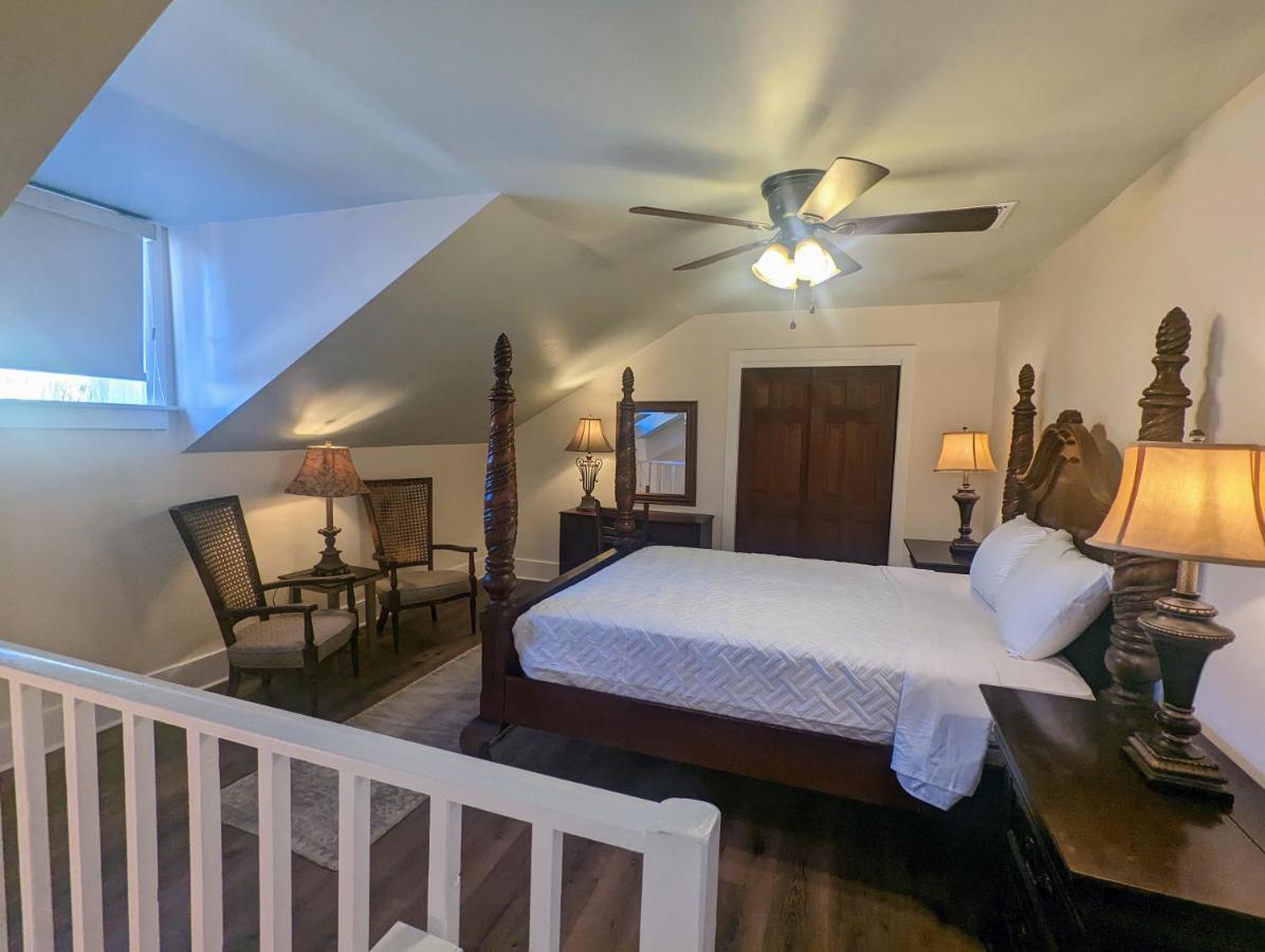 Villas De Frenchmen ニューオーリンズ エクステリア 写真