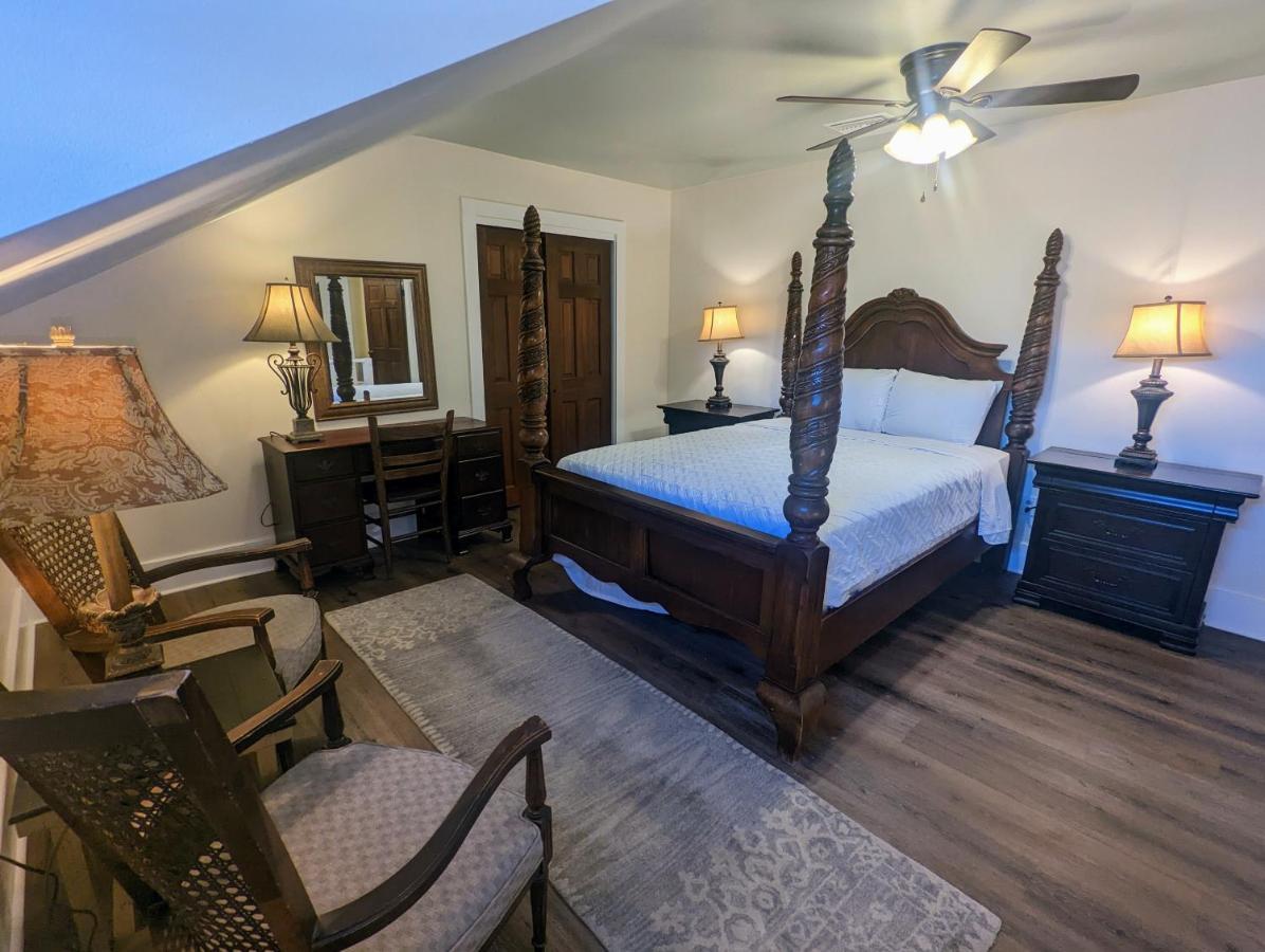 Villas De Frenchmen ニューオーリンズ エクステリア 写真